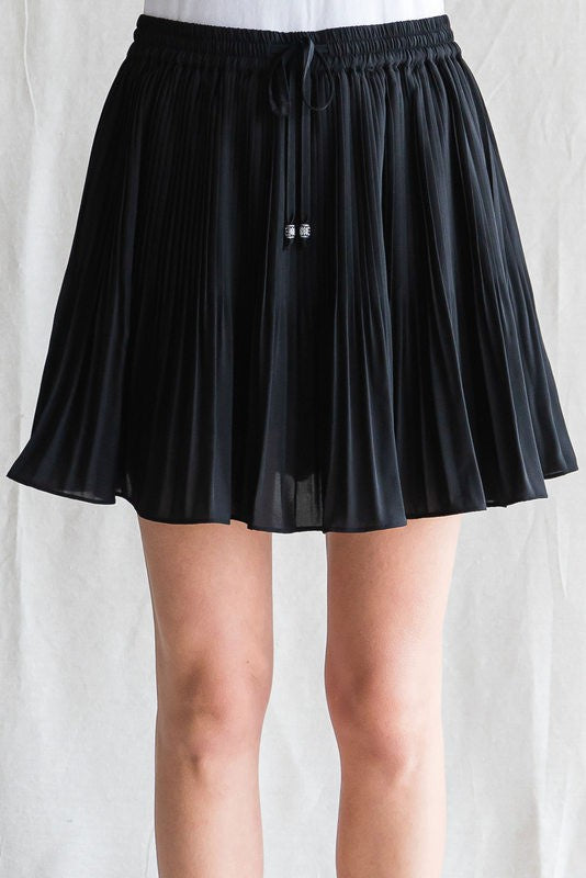 Classic Solid Pleated Mini Skirt